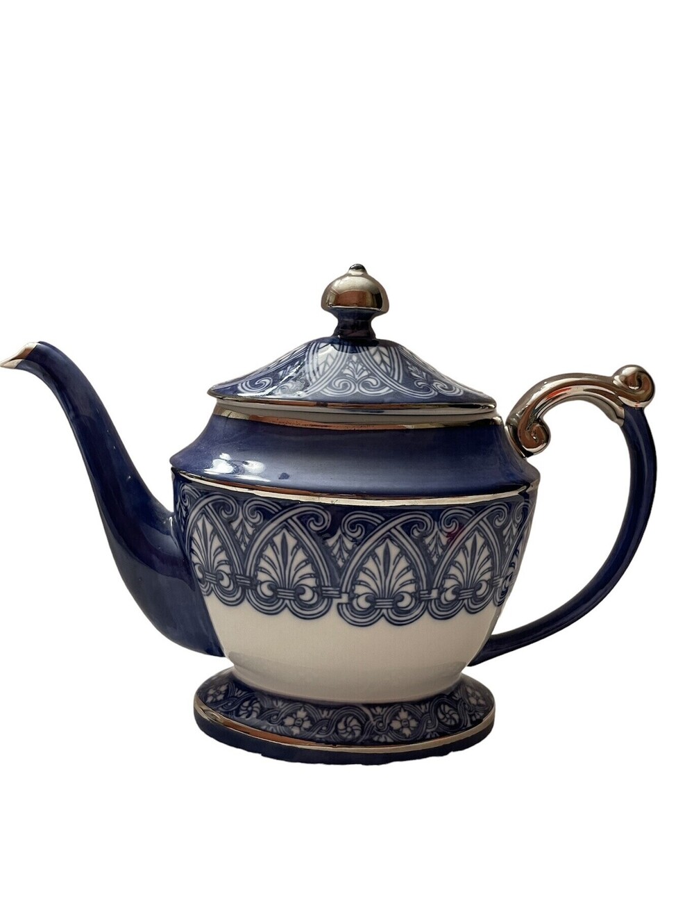 Bombay Co blue & white Arabesque tile 8" tall platinum trim teapot w/lid